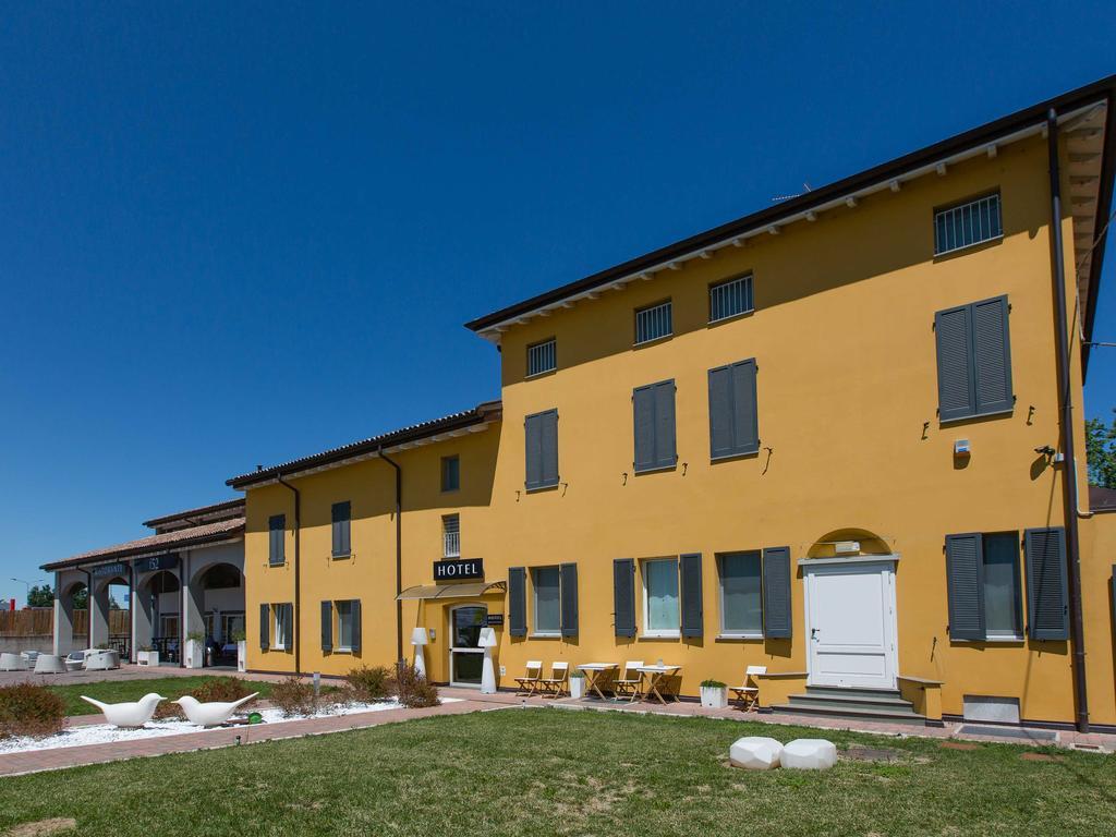 Hotel Forlanini 52 Parma Exterior foto