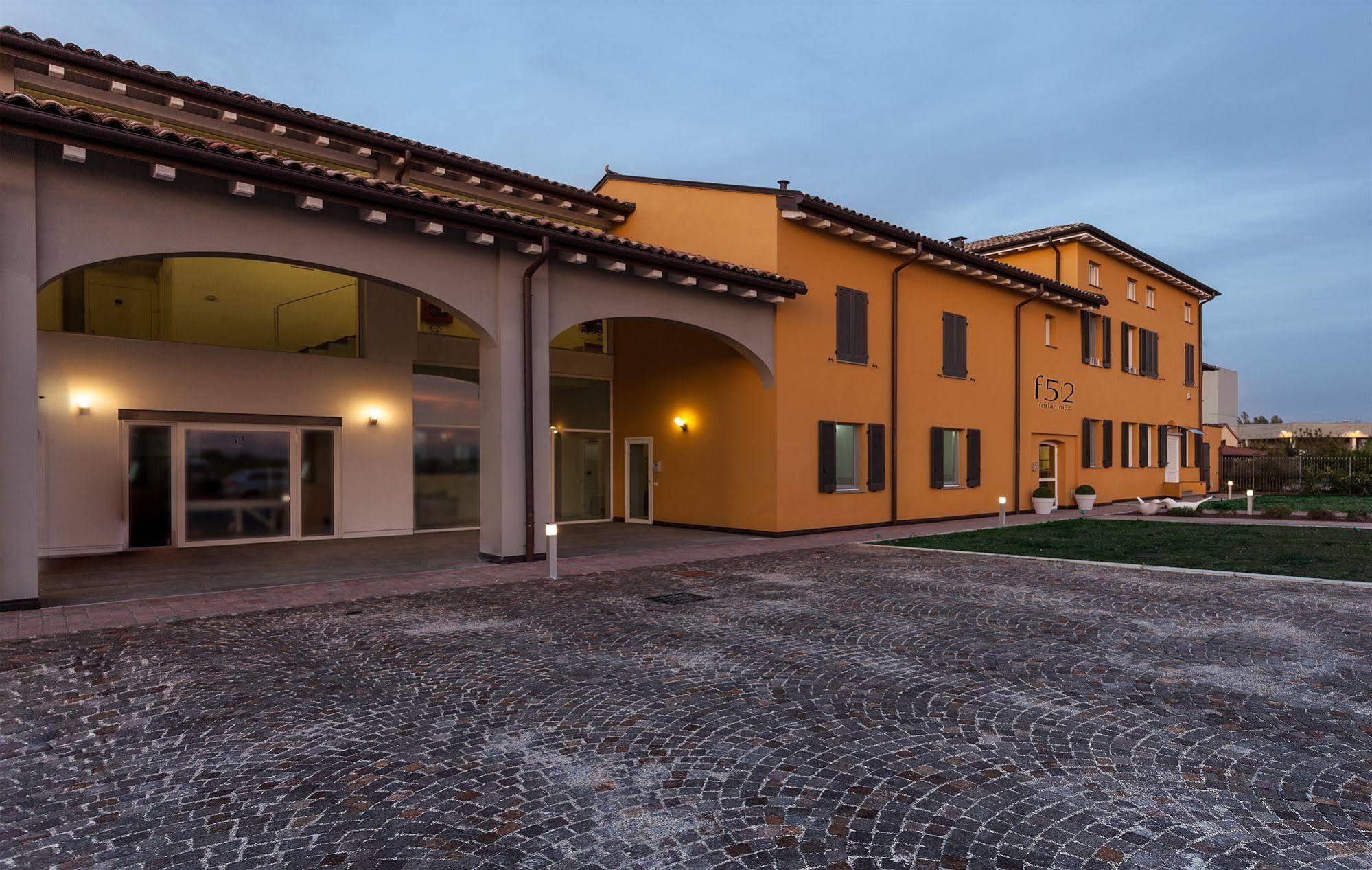 Hotel Forlanini 52 Parma Exterior foto